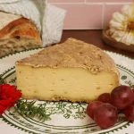 Tomme du Jura au Fenugrec - Miniature 1